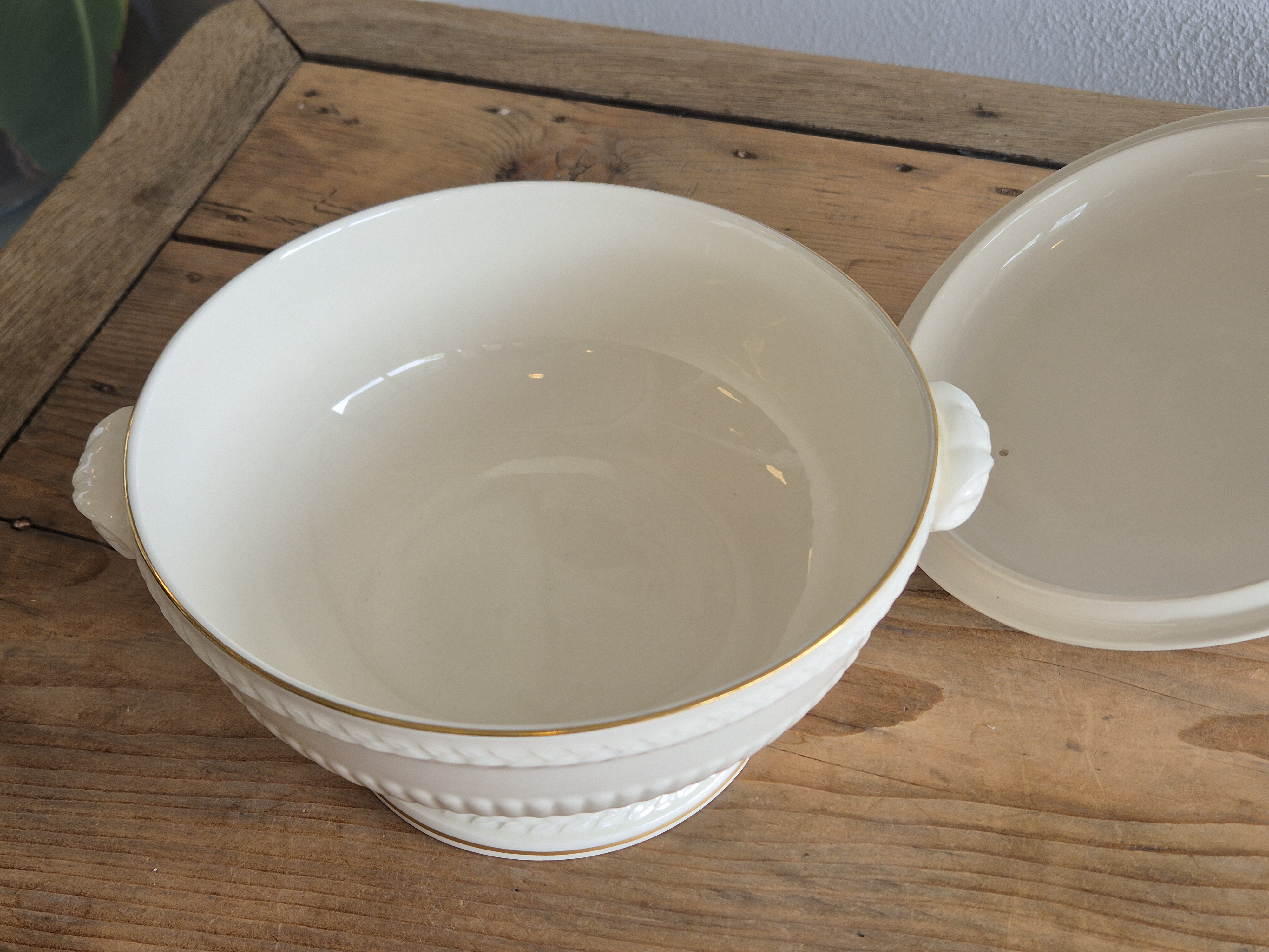 Wedgwood Edme Jubilee Goudrand Dekschaal Terrine 20 cm