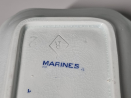 Petrus Regout Marines licht blauw sauskom op vaste onderschotel