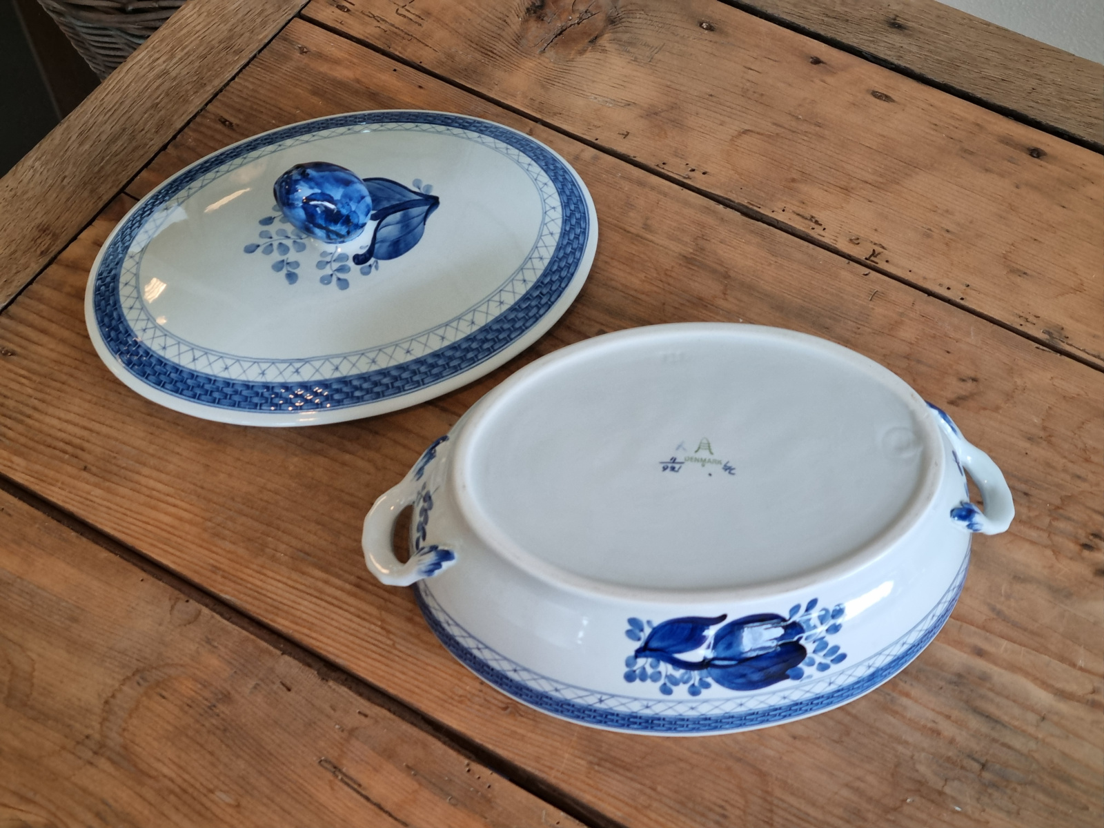 Royal Copenhagen Tranquebar Trankebar Dekschaal Terrine
