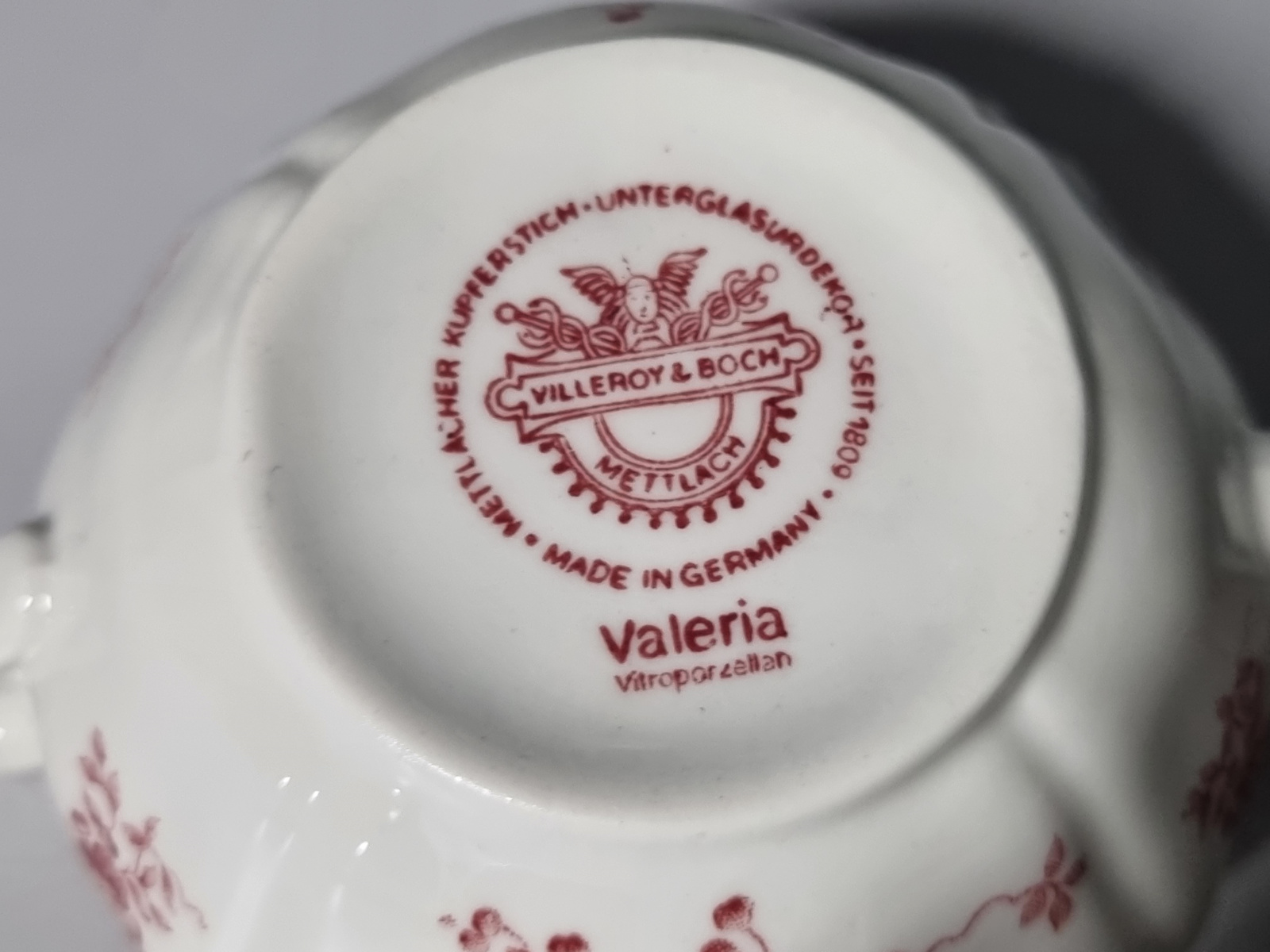 Villeroy en Boch Valeria rood Roomstelletje (kleine model)