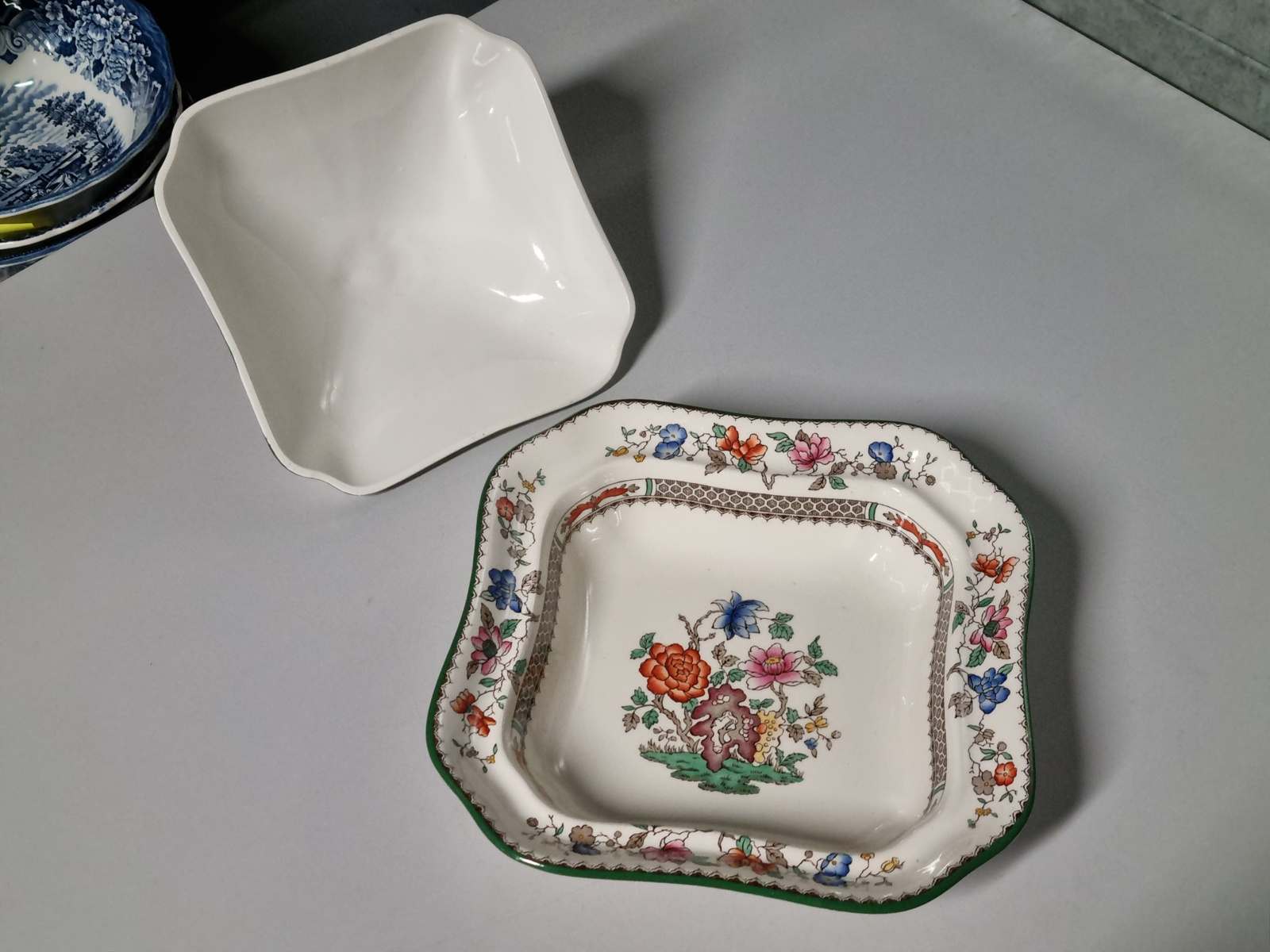 Engels Spode Copeland Chinese Rose dekschaal terrine