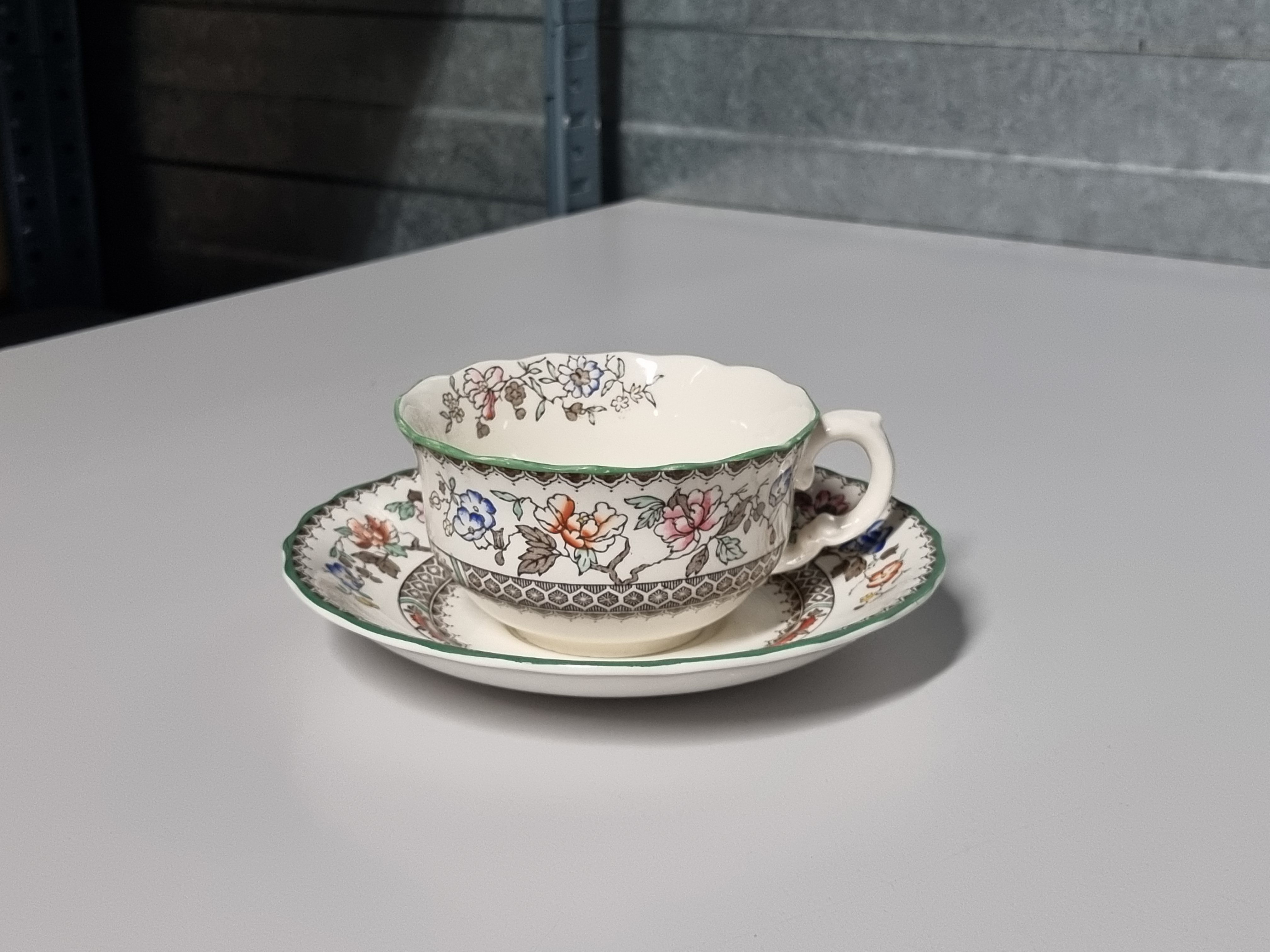 Engels Spode Copeland Chinese Rose thee kop en schotel