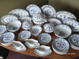 Potiche blauw Societe Ceramique complete serviesset 60 delen