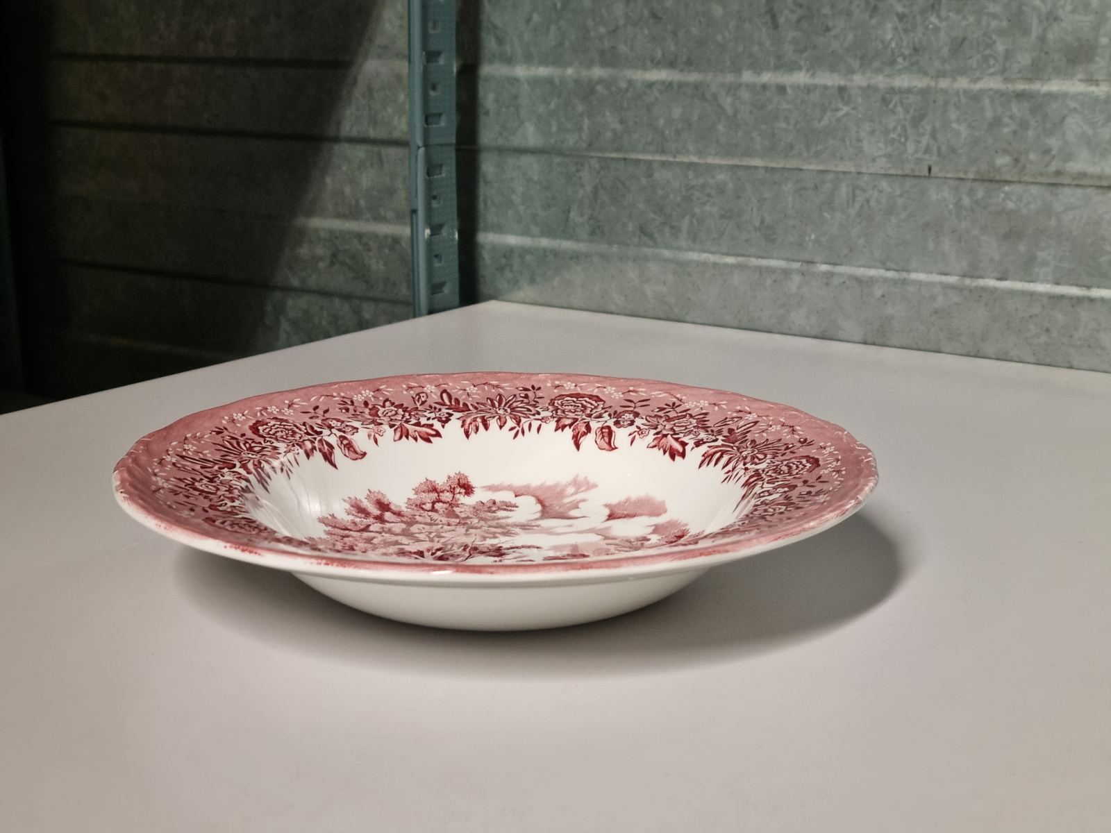 Engels rood Country Style diep pasta curry bord 23 cm