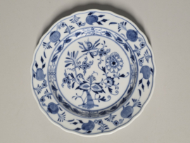 Zwiebelmuster Huttensteinach Bord (golvende rand) 17 cm