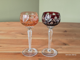 Boheems Kristal Glas set van 2x op hoge voet 19,5 cm kleur: rood en oranje