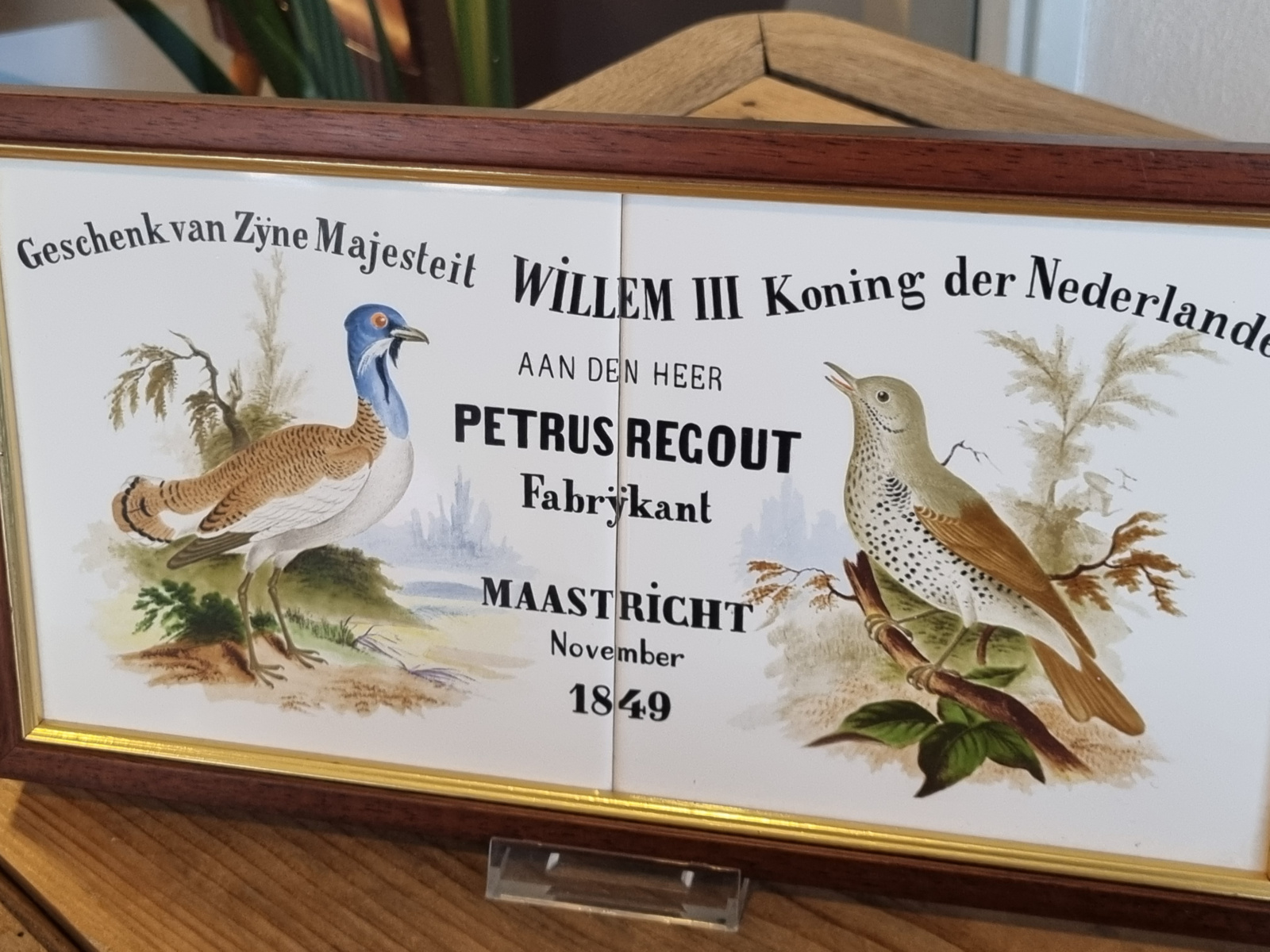 Wandbord Geschenk aan Petrus Regout november 1849 32 cm