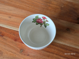 Wedgwood Moss Rose kom op voet 9 cm