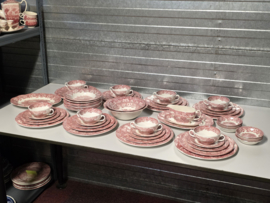 Engels rood Enoch Wedgwood Woodland set 8 personen 53 delen