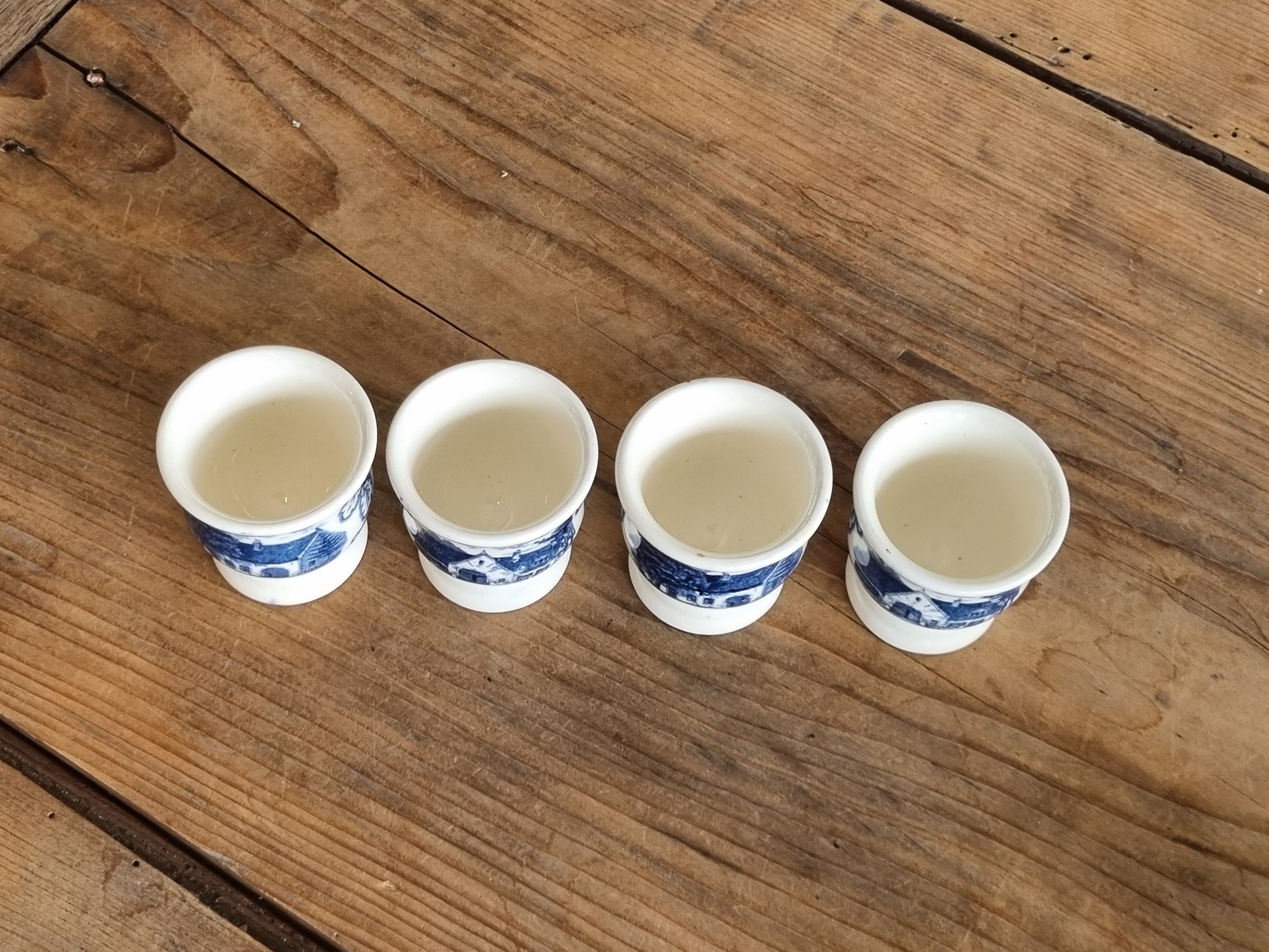 Boerenhoeve blauw Societe Ceramique set 4x eierdopje
