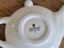 Wedgwood Edme Theezakjeslegger (model theepotje)