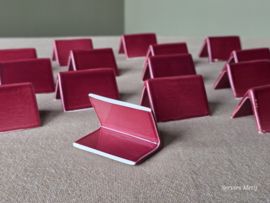 Set 15x tafelschikking naambordjes van aardewerk