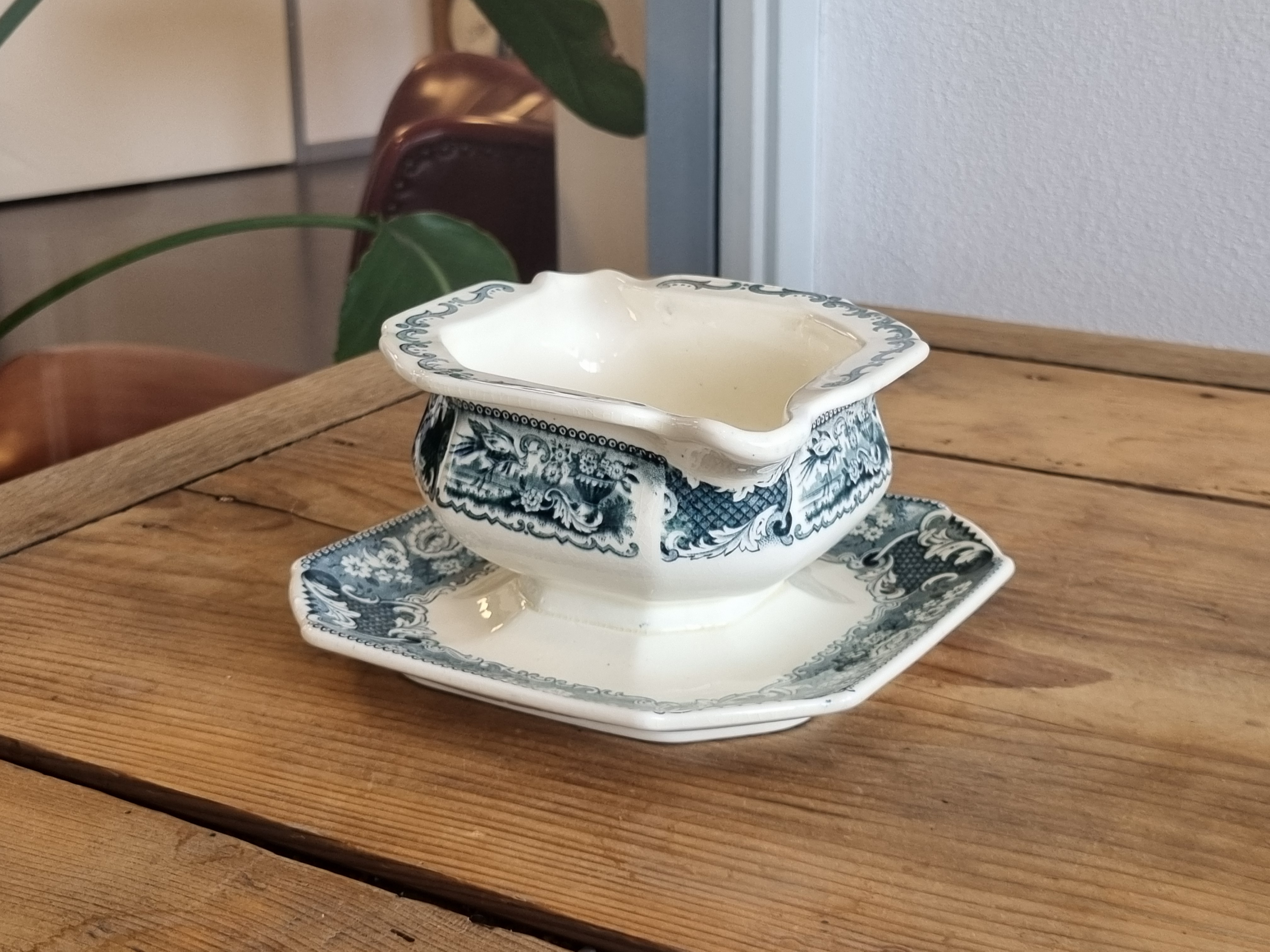 Victoria Groen Societe Ceramique Sauskom (haarlijn op de rand)