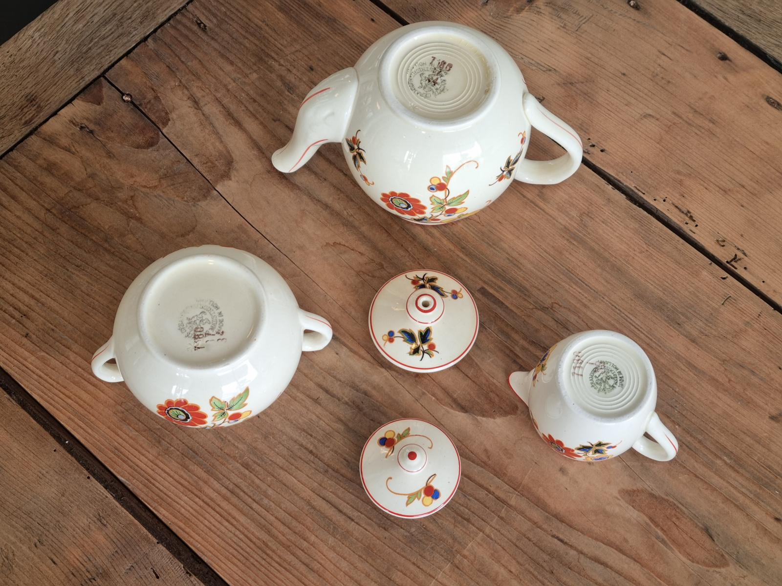Societe Ceramique decor met bloemetjes Tete-a-tete-stelletje