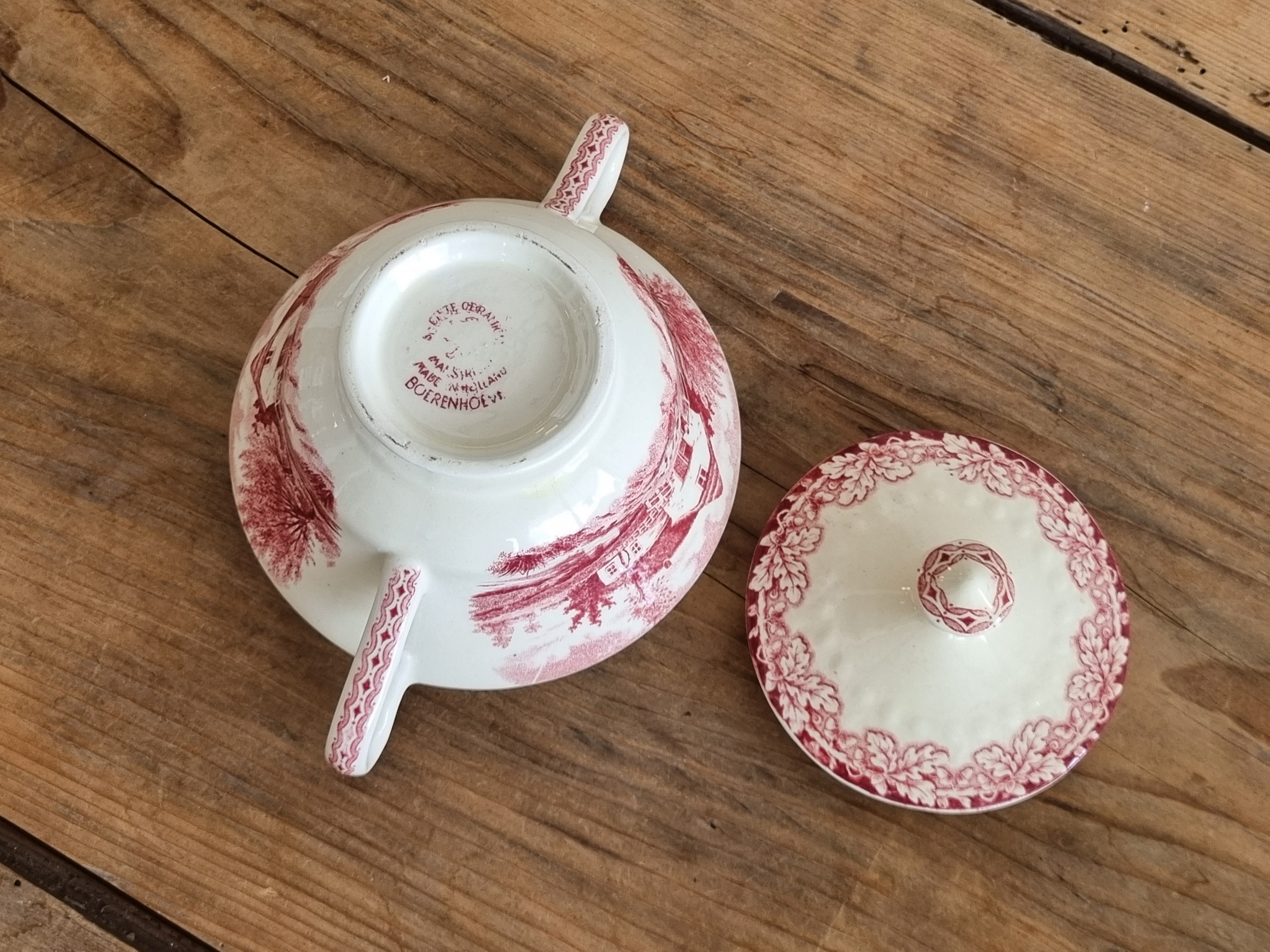 Boerenhoeve rood Societe Ceramique suikerpot