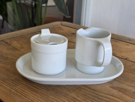 Mosa Maastricht wit roomstel op plateau