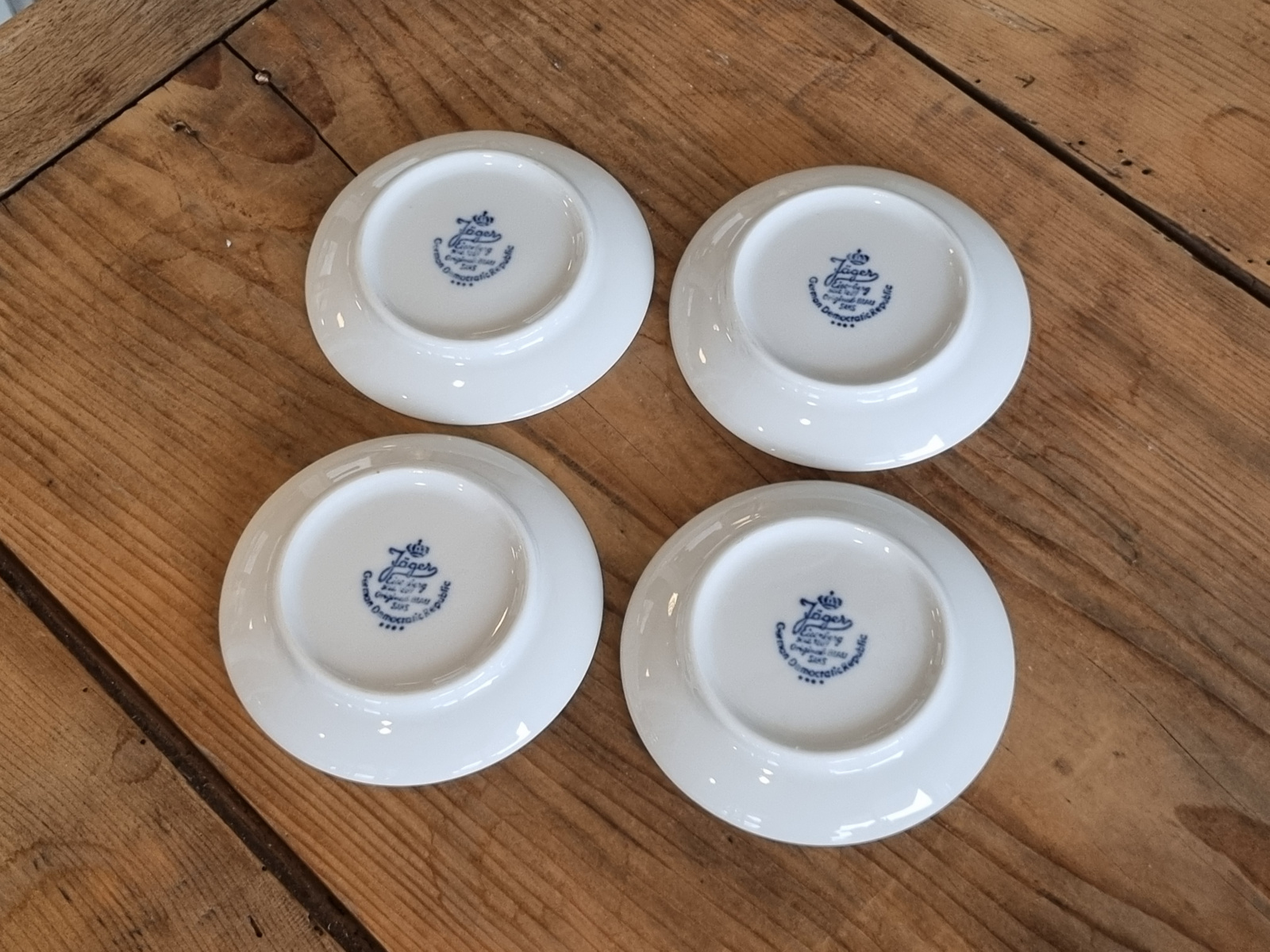 Duits Jäger Saks set 4x Serveerschaaltje of Theezakjeslegger