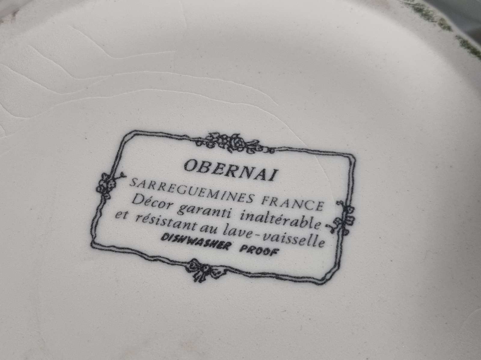 Frans Sarreguemines Obernai Set dekschaal terrine en ronde schaal op voet