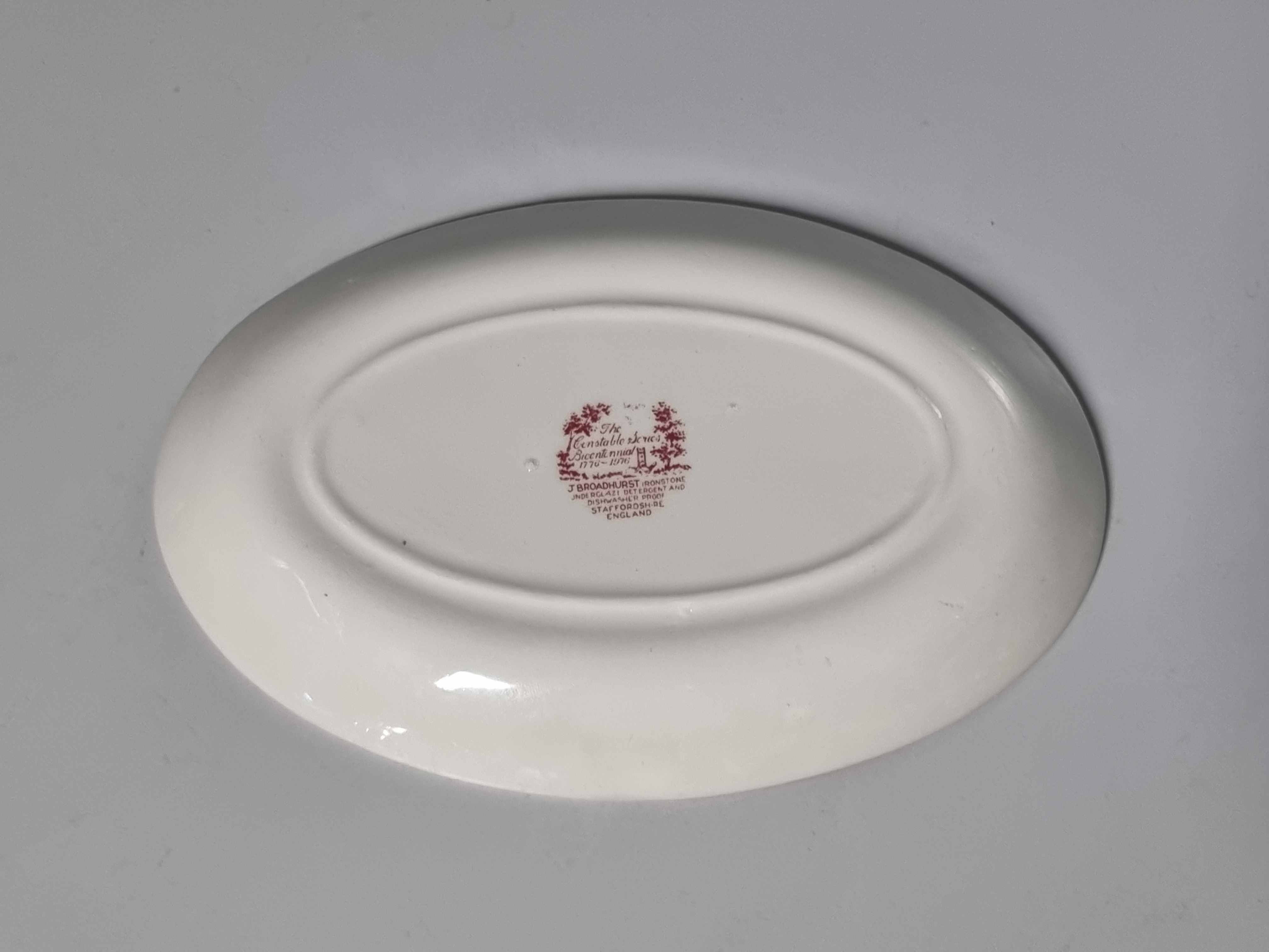 Engels rood Broadhurst The Constable Series ovaal schaaltje 19,5 cm