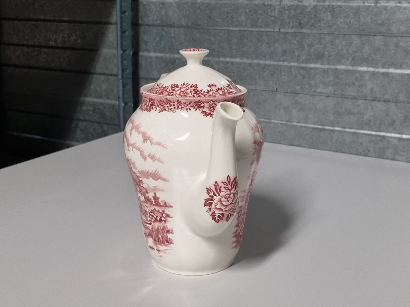 Engels rood Alfred Meakin English Village Koffiepot