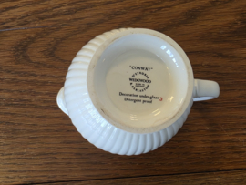 Wedgwood Conway Roomkan Schenkkan (gewone model)