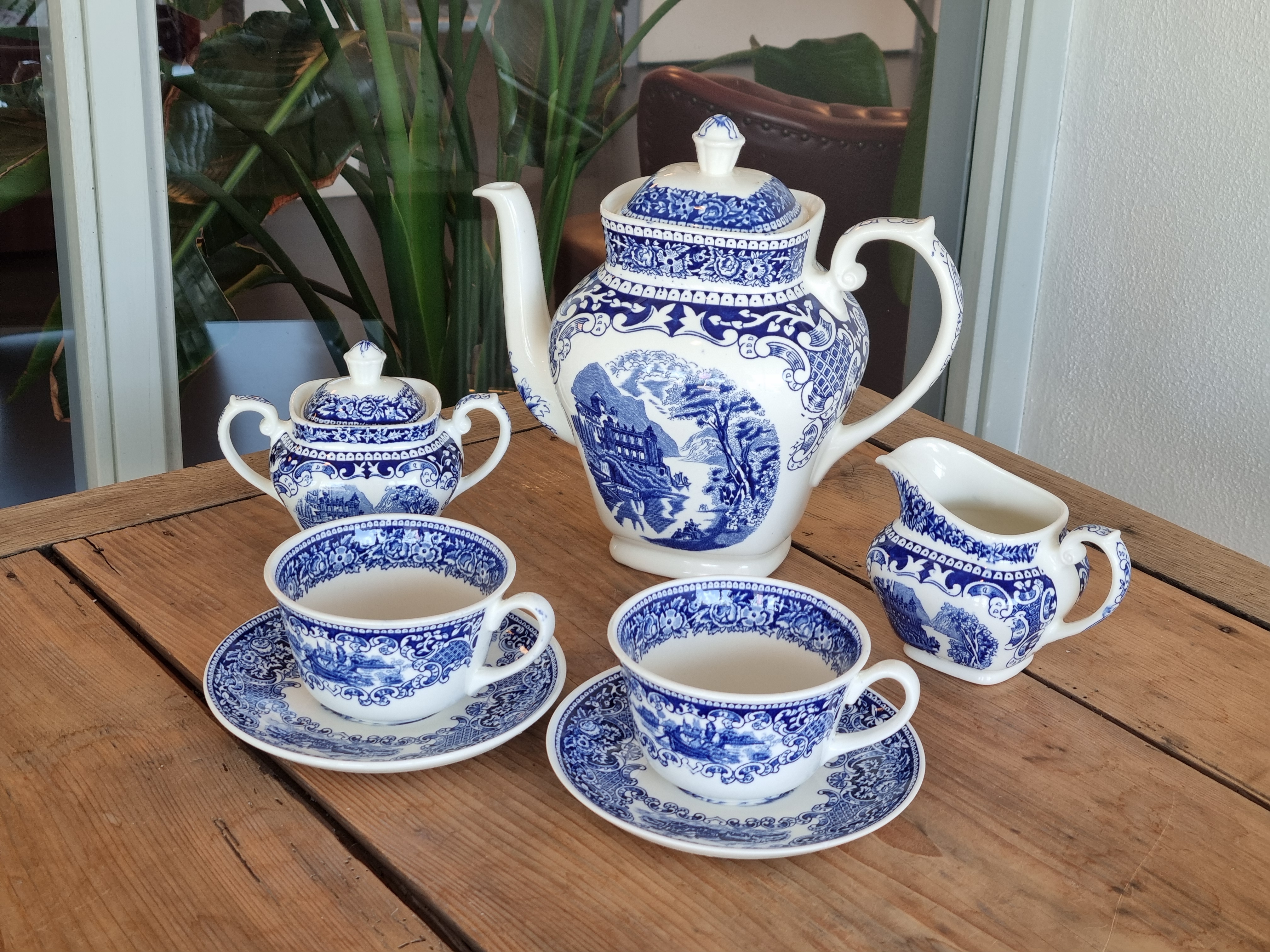 Regout Castillo Old England Cambridge blauw chocoladestel theestel voor 2 personen