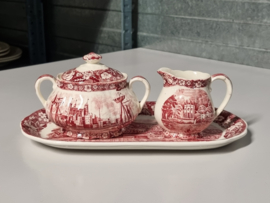 Engels servies verschillende decors rood