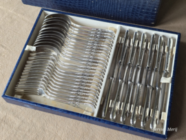 Complete bestekset 12 personen Louis XIV 73 delen