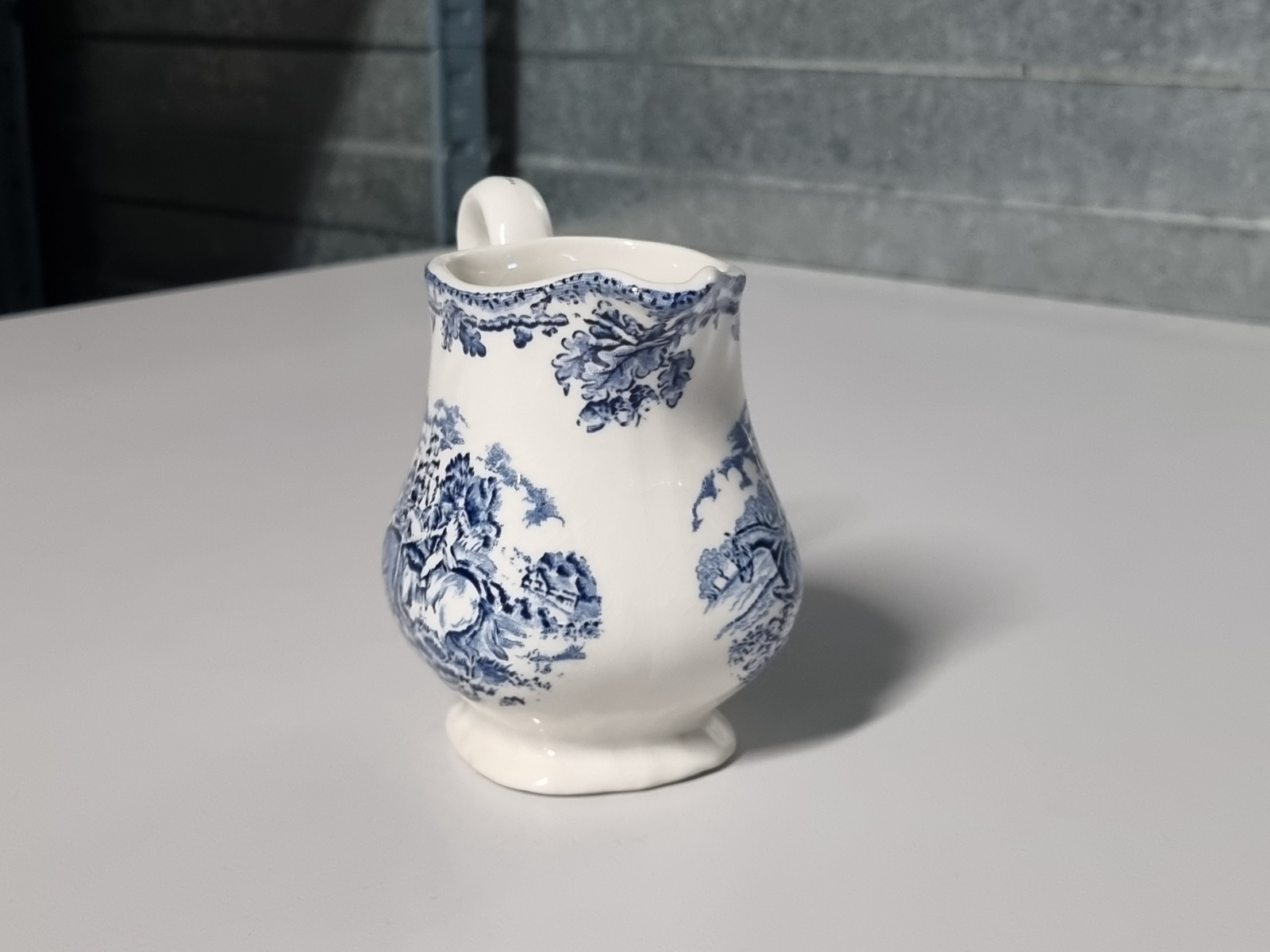 Engels blauw Myott's Country Life Schenkkannetje