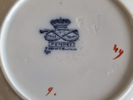 Petrus Regout decor Pompeia diep bord 23,5 cm