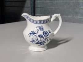 Engels blauw Meakin Blue Nordic Schenkkannetje 9 cm
