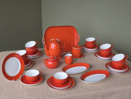 Societe Ceramique rood ontbijtservies 12 personen