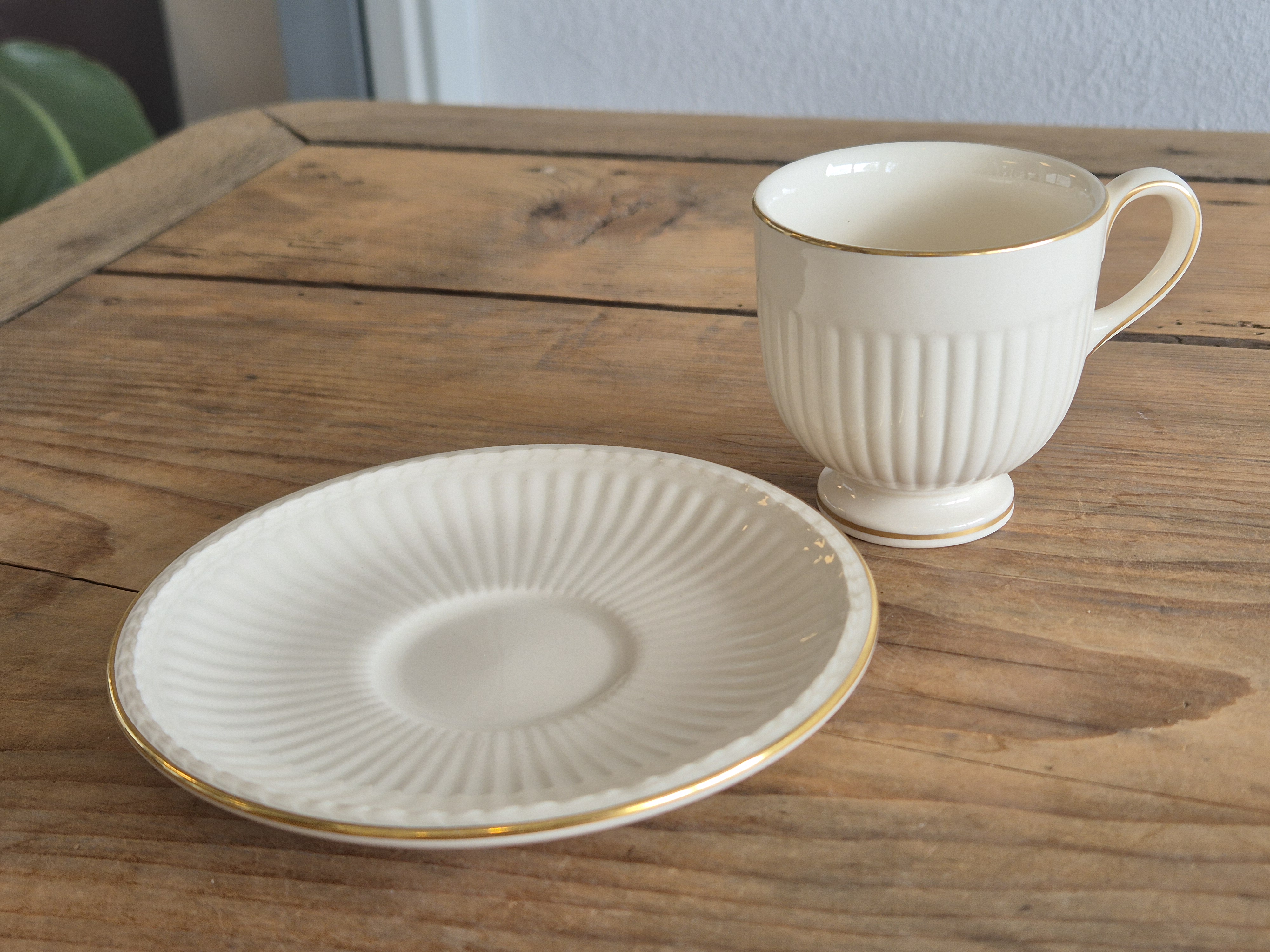 Wedgwood Edme Jubilee Goudrand Espresso Kop en schotel