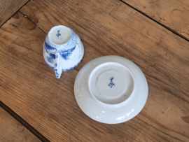 Bootjes Regout model Zwiebelmuster Kop en schotel