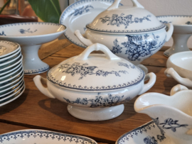 Petrus Regout Meibloem compleet Kinderservies