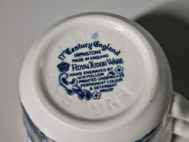 Engels blauw 17th Century England Royal Tudor Ware Staffordshire kop en schotel (puntoortje)