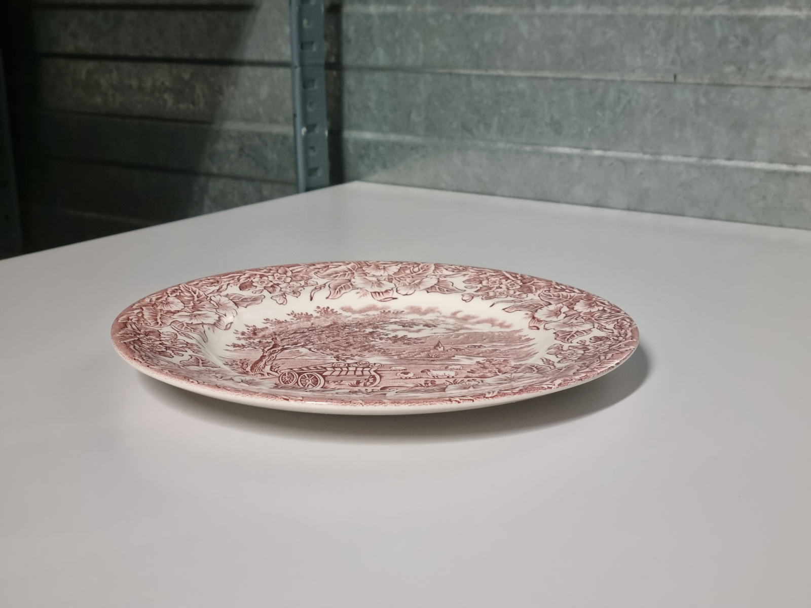 Engels rood  Ironstone EIT Ltd England Dinerbord 22 cm (wagen)