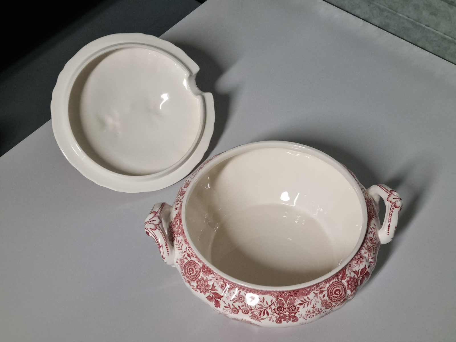 Villeroy en Boch Burgenland rood grote Dekschaal Terrine mét uitsparing lepel
