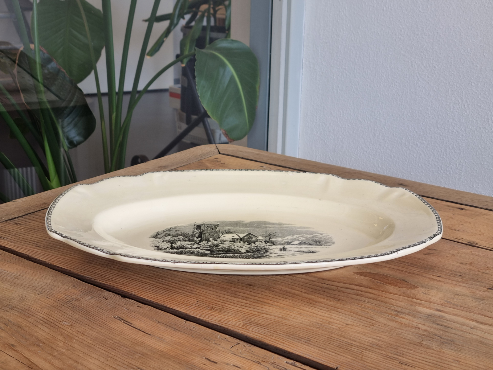 Landschap zwart Societe Ceramique grote ovale schaal 40 cm
