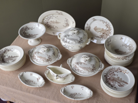 Boch Frères Cotage Terre de Fer bruin compleet servies min. 10 personen