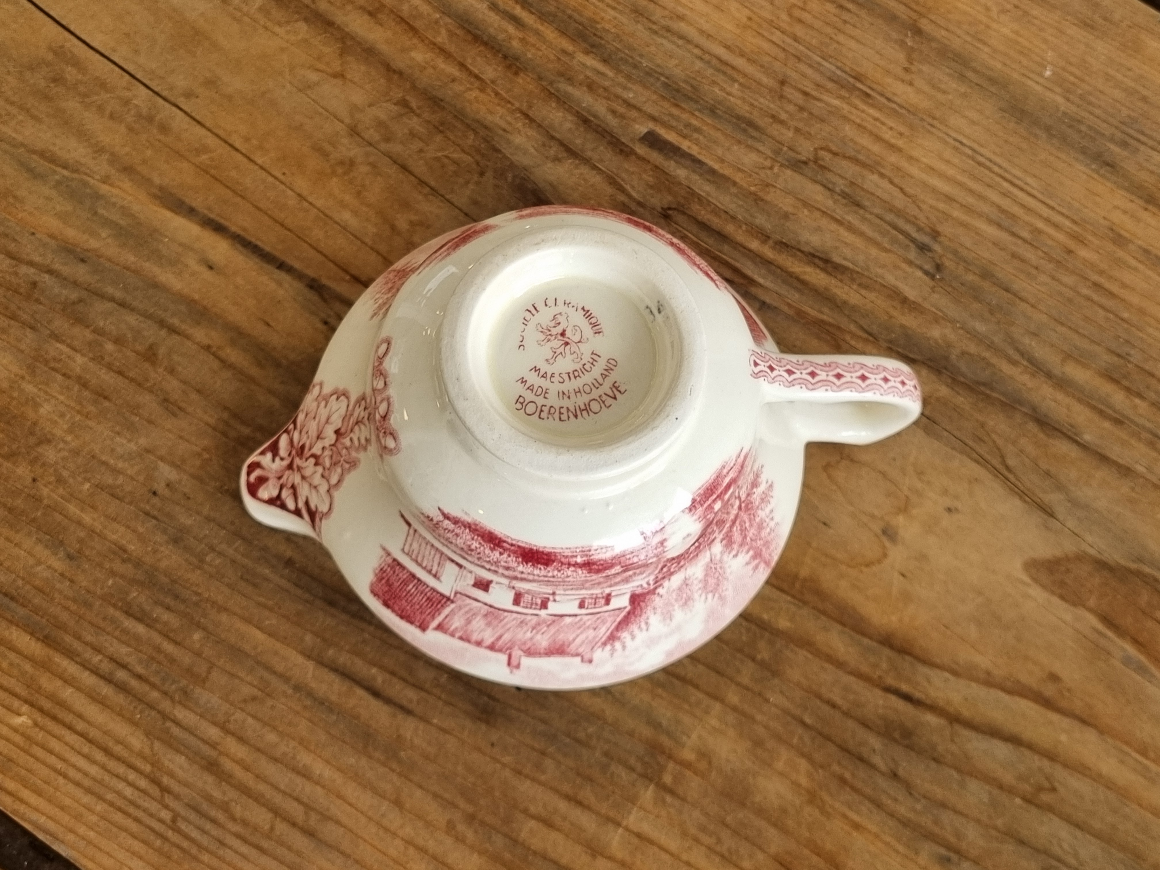Boerenhoeve rood Societe Ceramique kannetje