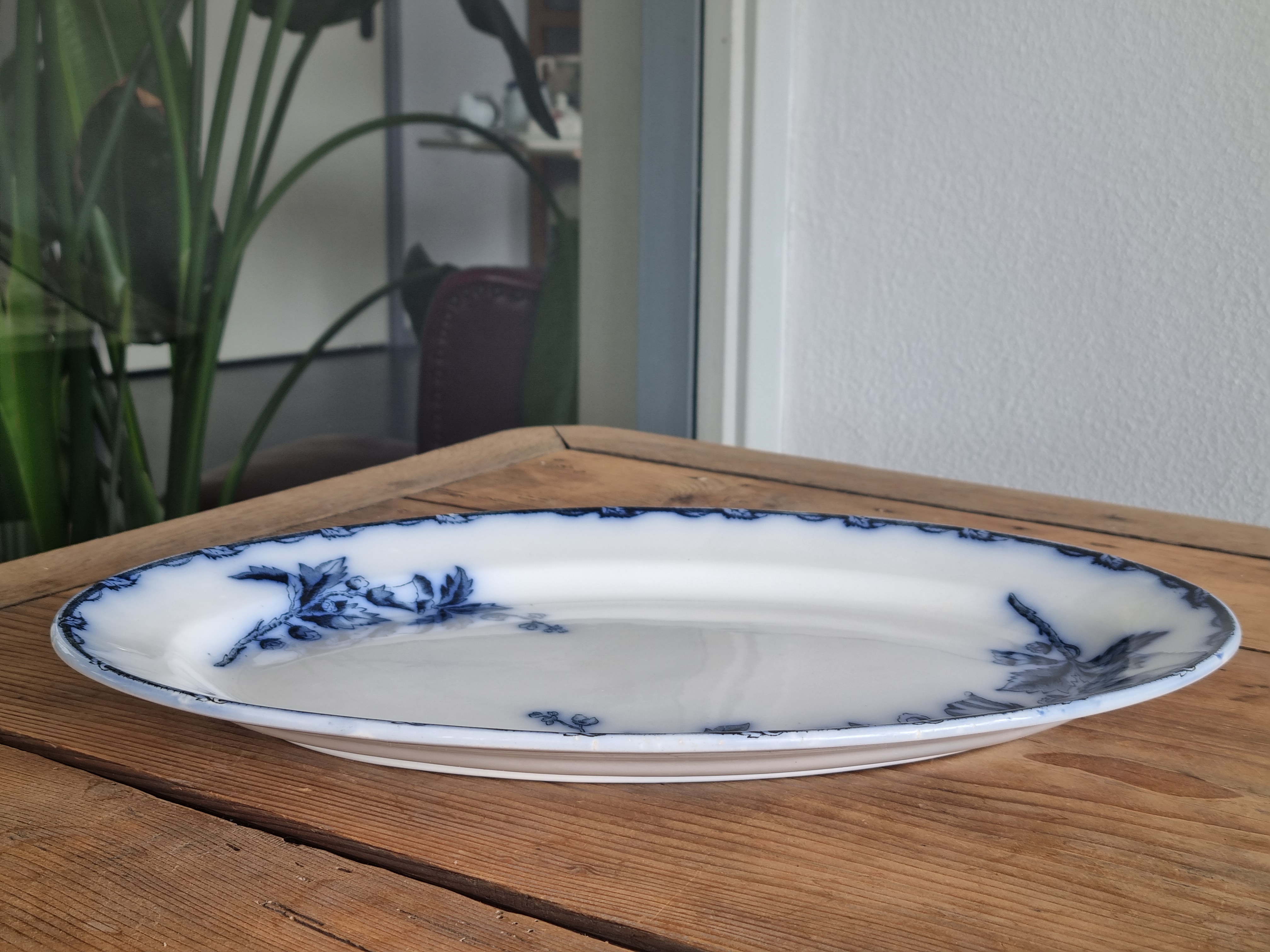 Societe Ceramique Etruria vloeiblauw ovale schaal 39 cm