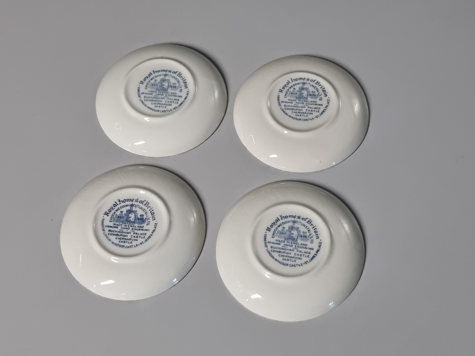 Engels blauw  Enoch Wedgwood Royal Homes of Britain blauw set 4x Bordje 10,5 cm of als Theezakjelegger