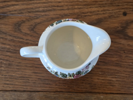 Wedgwood Conway Roomkan Schenkkan (gewone model)