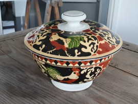 Societe Ceramique decor Haan Dekselkom Kom op voet met Deksel