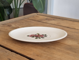 Verkocht = Wedgwood Briar Rose ovaal Serveerschaaltje 22,5 cm