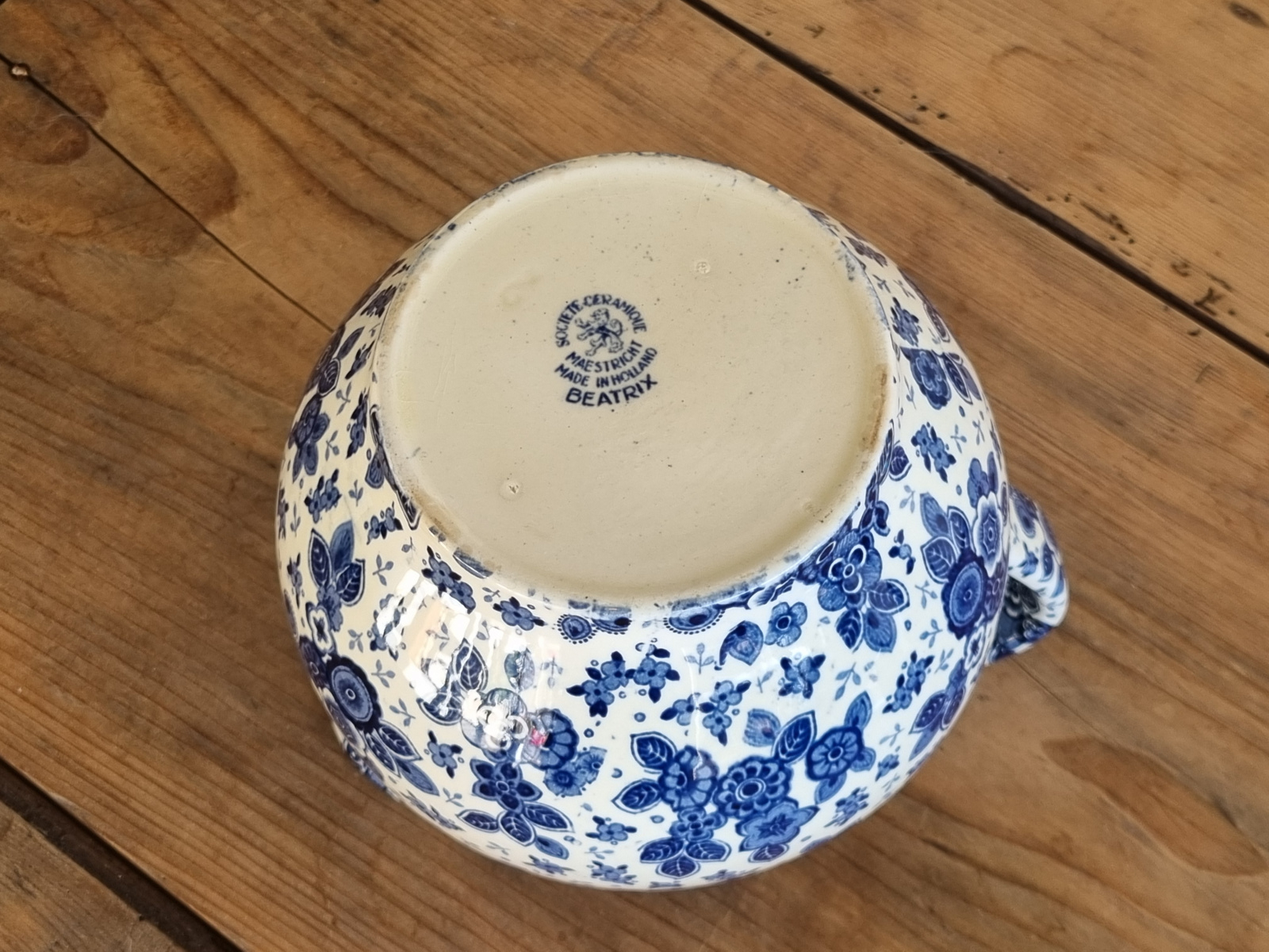 Beatrix Societe Ceramique Snavelkan nr. 2