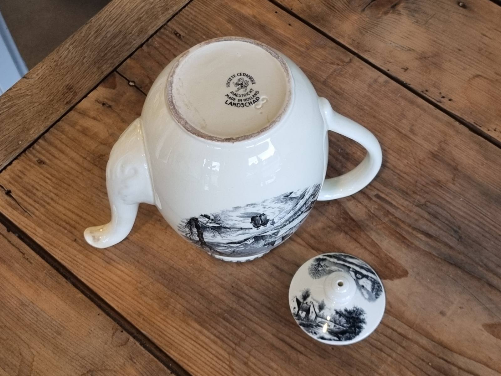 Landschap Zwart Societe Ceramique zeldzame Koffiepot Christiania nr. 3