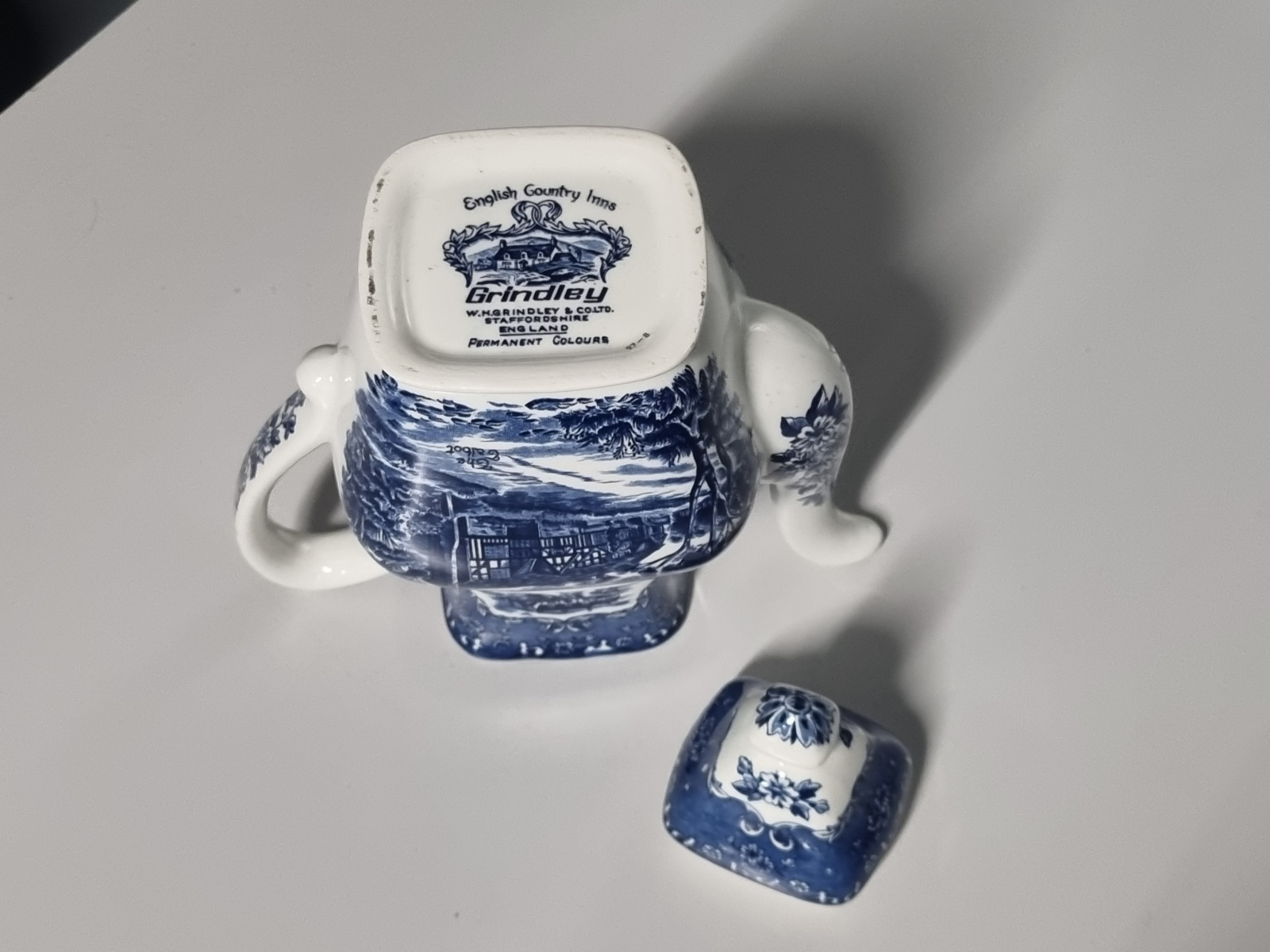 Engels blauw Grindley Country Inns koffiepot theepot 18 cm