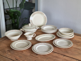 Nimy Belgium rood groen stipje compleet vintage Kinderservies